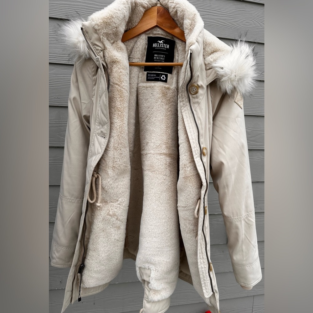 -Hollister Sherpa jacket